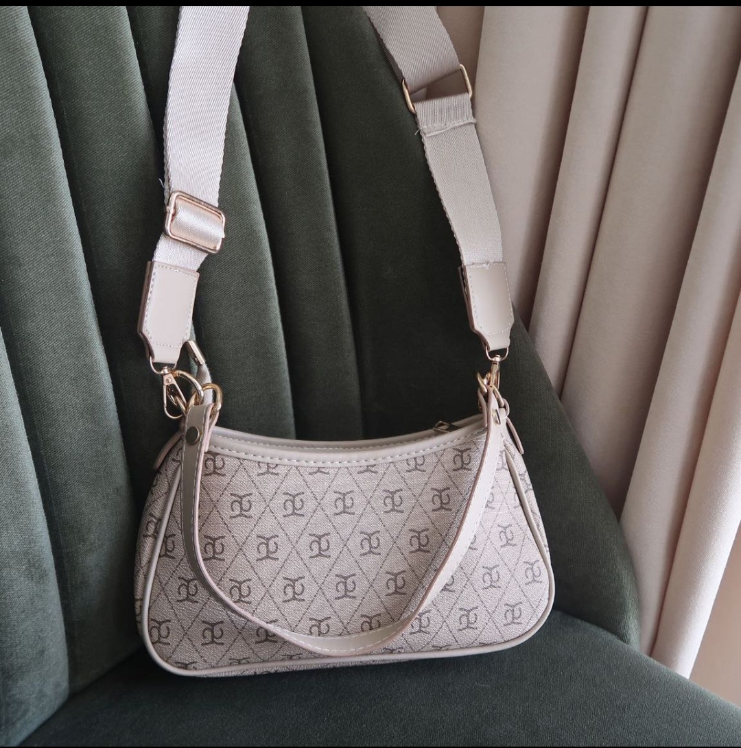 ZEYN BERRY KREM BAGET ÇANTA